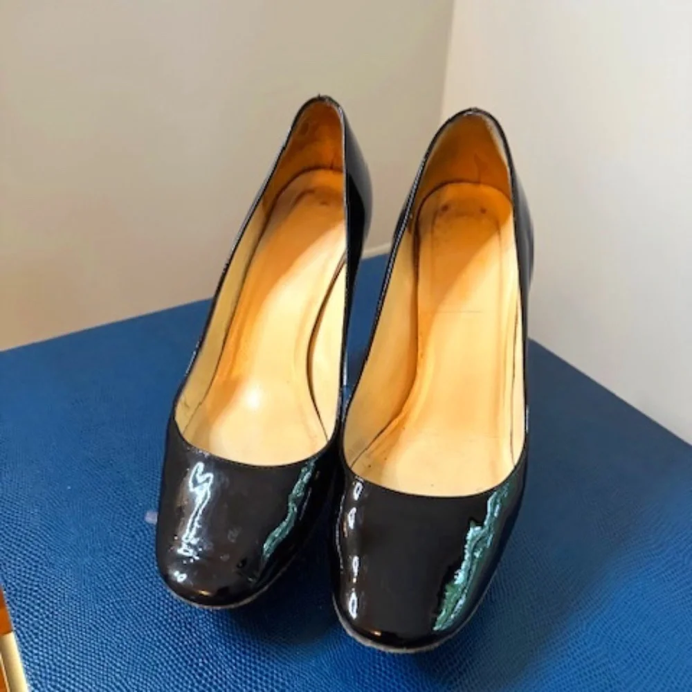 Kate Spade black patent pumps, size 6.5 - Picture 1 of 3